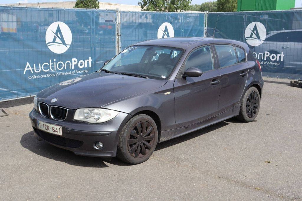 Pkw BMW 120i Benzin 150 PS 2005 (Margin)