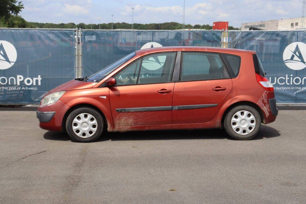 Pkw Renault Scenic Benzin 113 PS 2006 (Margin)