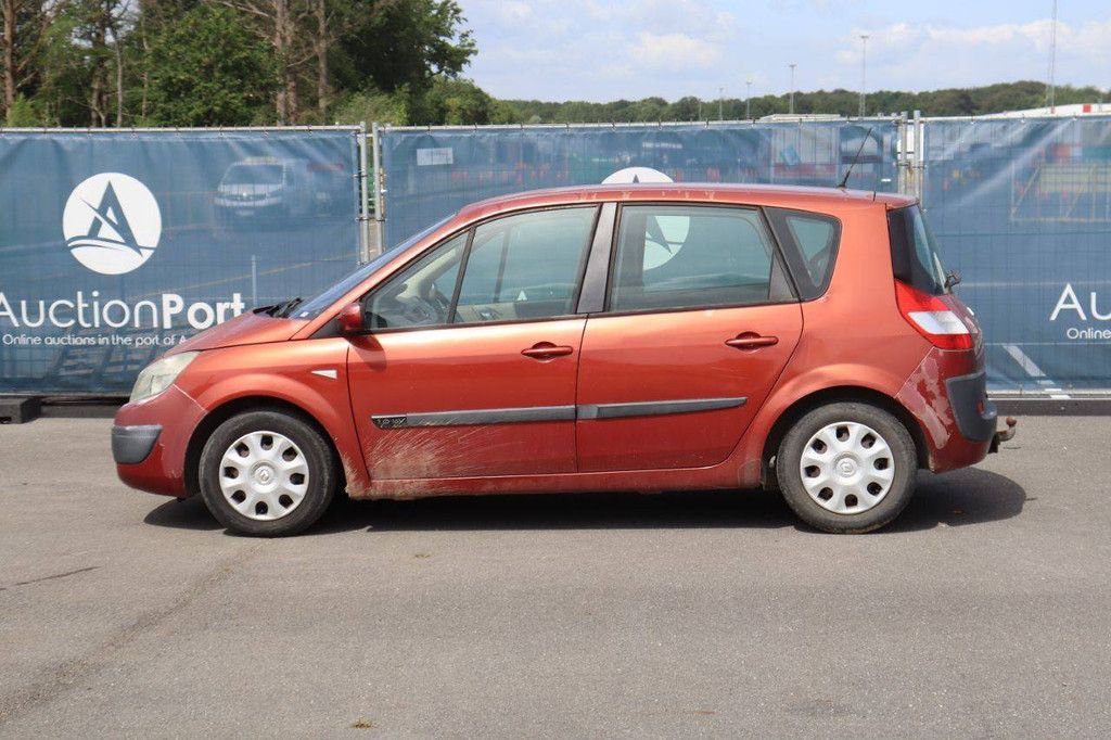 Pkw Renault Scenic Benzin 113 PS 2006 (Margin)