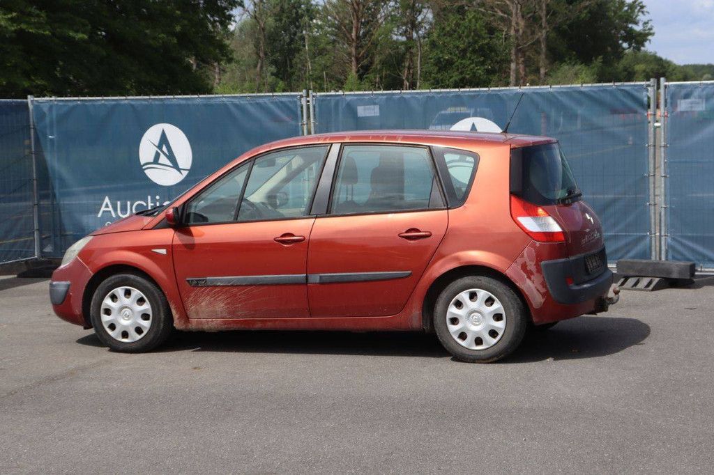 Pkw Renault Scenic Benzin 113 PS 2006 (Margin)