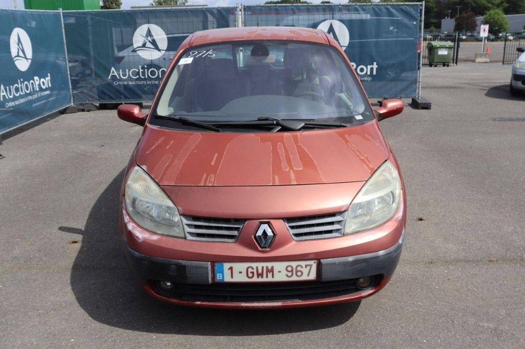 Pkw Renault Scenic Benzin 113 PS 2006 (Margin)