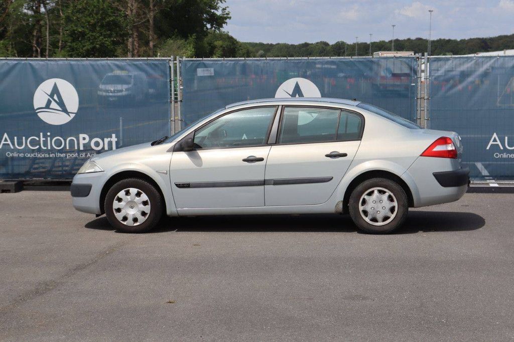 Pkw Renault Megane Benzin 113 PS 2004 (Margin)