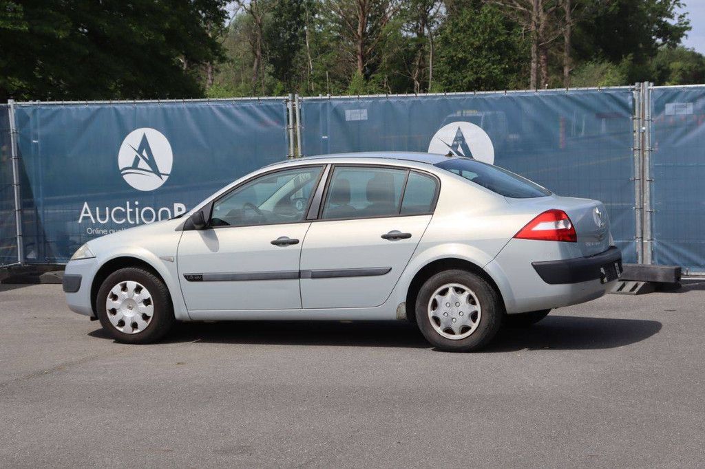 Pkw Renault Megane Benzin 113 PS 2004 (Margin)