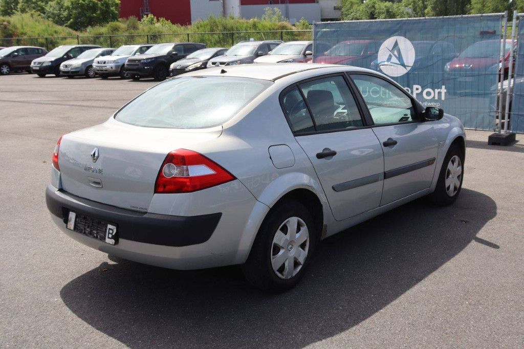 Pkw Renault Megane Benzin 113 PS 2004 (Margin)