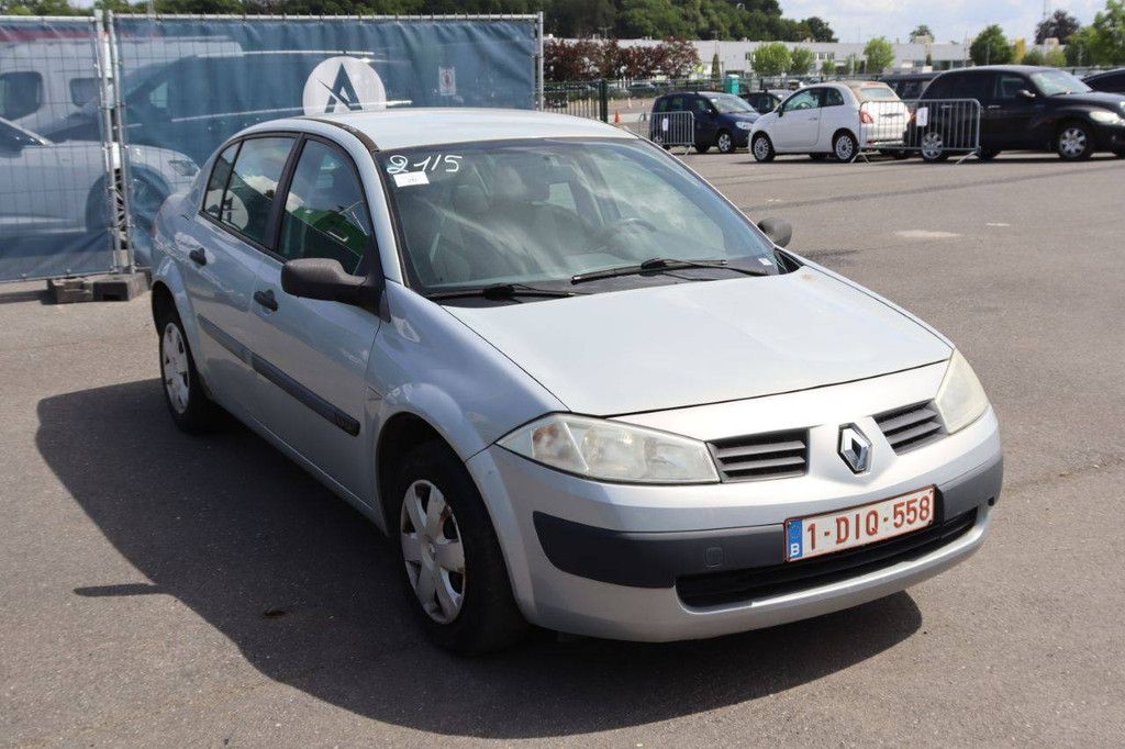 Pkw Renault Megane Benzin 113 PS 2004 (Margin)