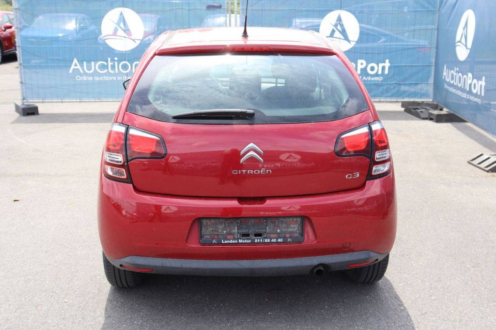 Pkw Citroën C3 Benzin 82 PS 2015 (Marge)