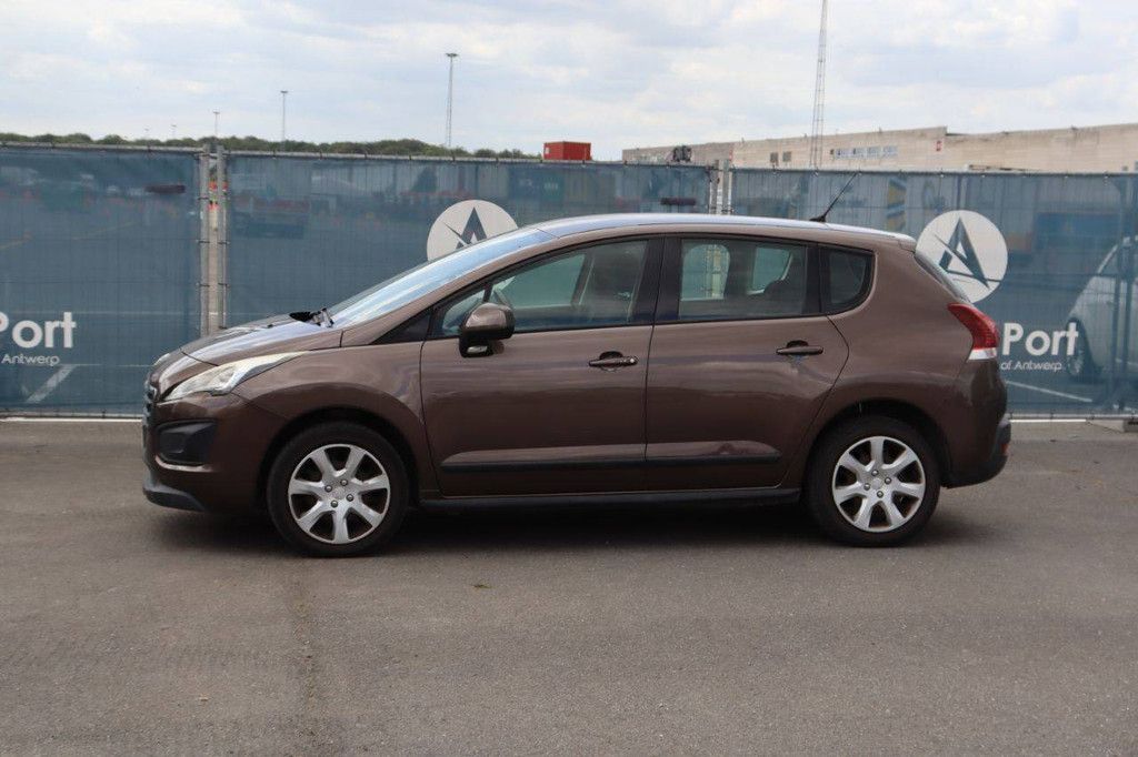 Pkw Peugeot 3008 Benzin 120 PS 2014 (Margin)