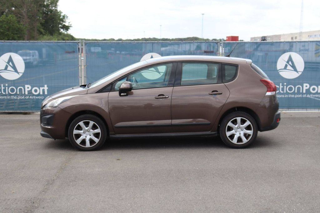 Pkw Peugeot 3008 Benzin 120 PS 2014 (Margin)