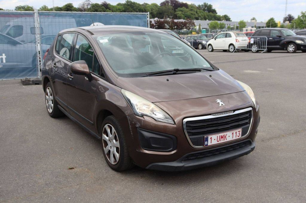 Pkw Peugeot 3008 Benzin 120 PS 2014 (Margin)