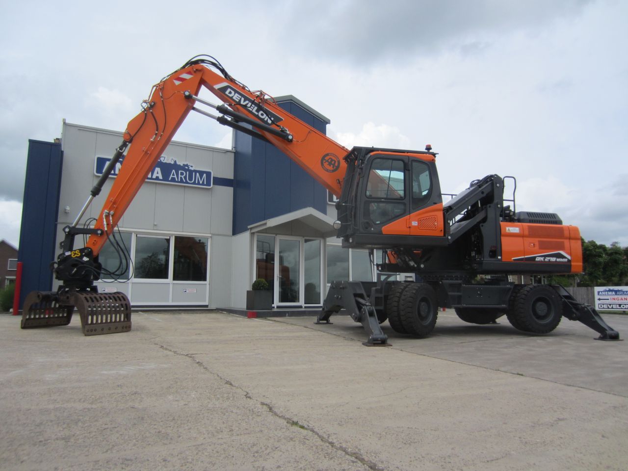Develon DX270WMH-7