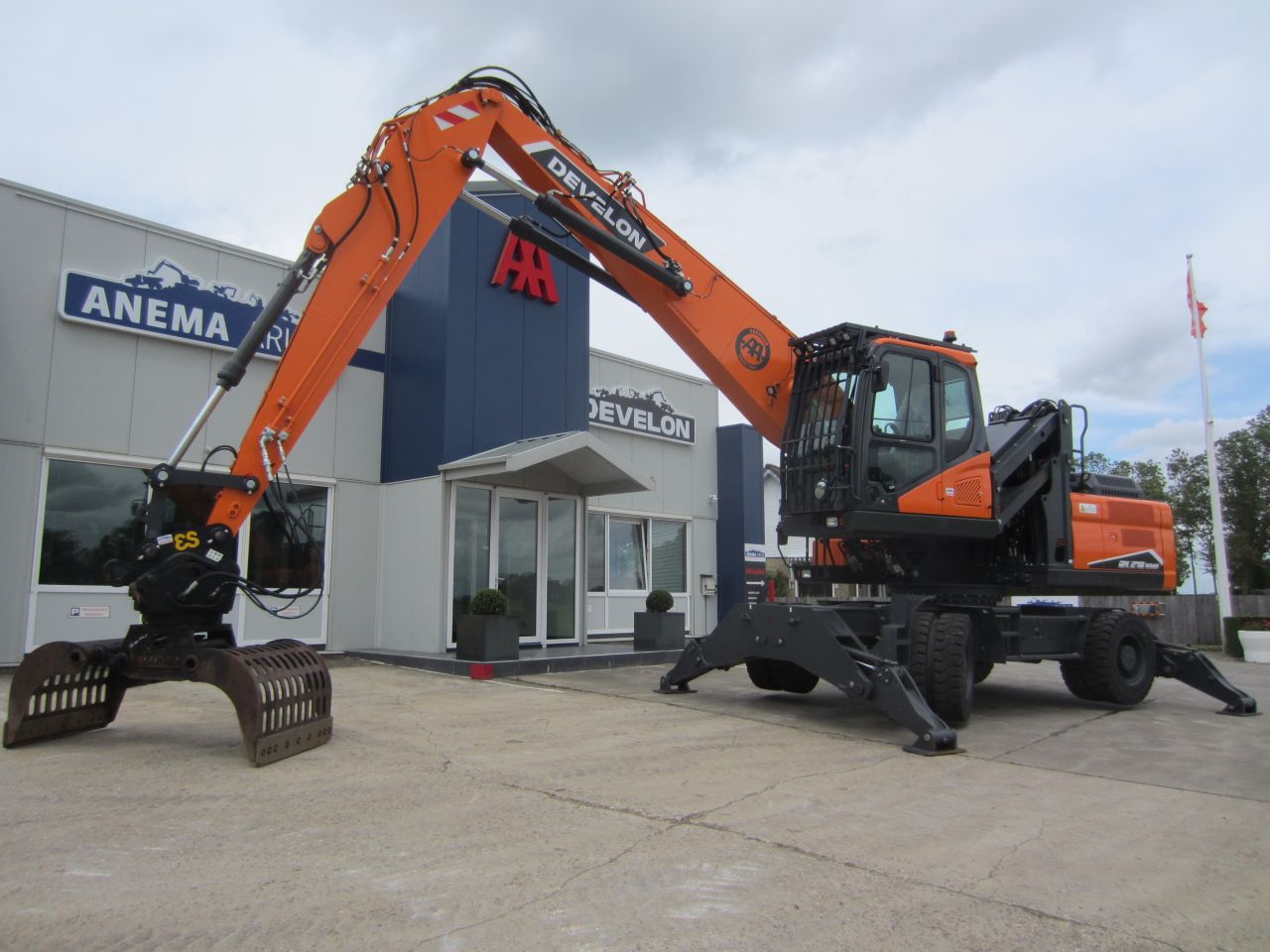 Develon DX270WMH-7