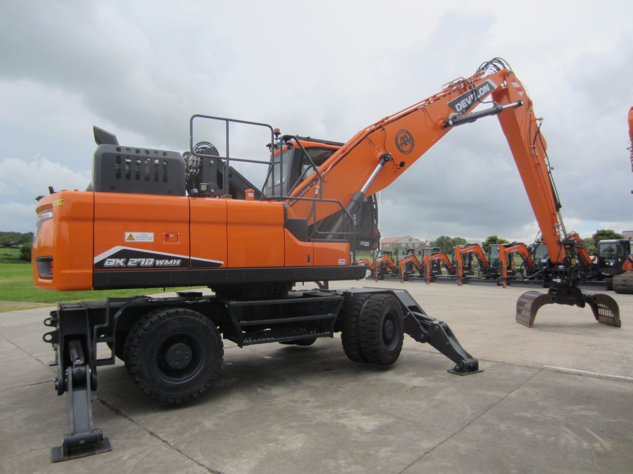 Develon DX270WMH-7