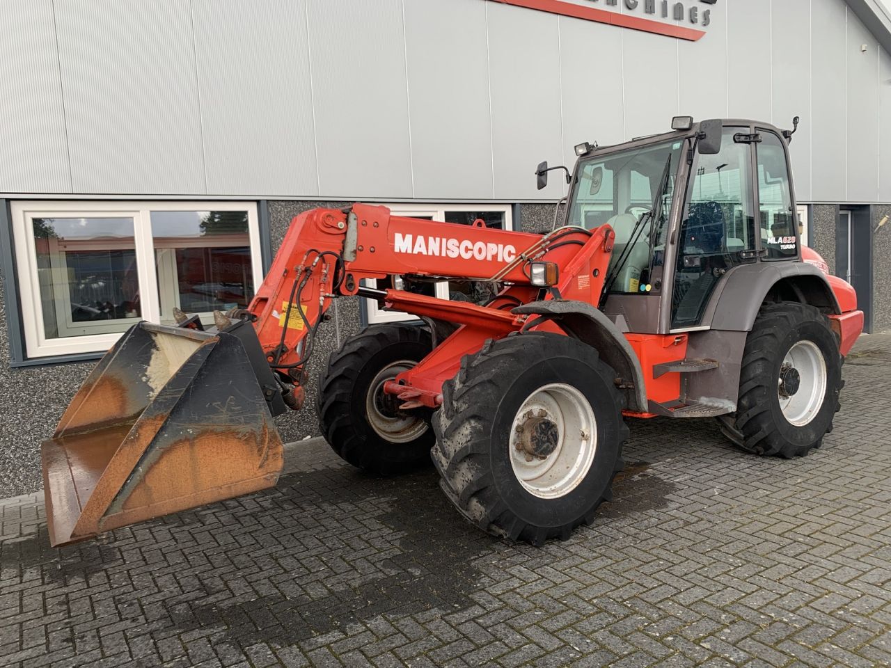 Manitou MLA 628 Telescooplader