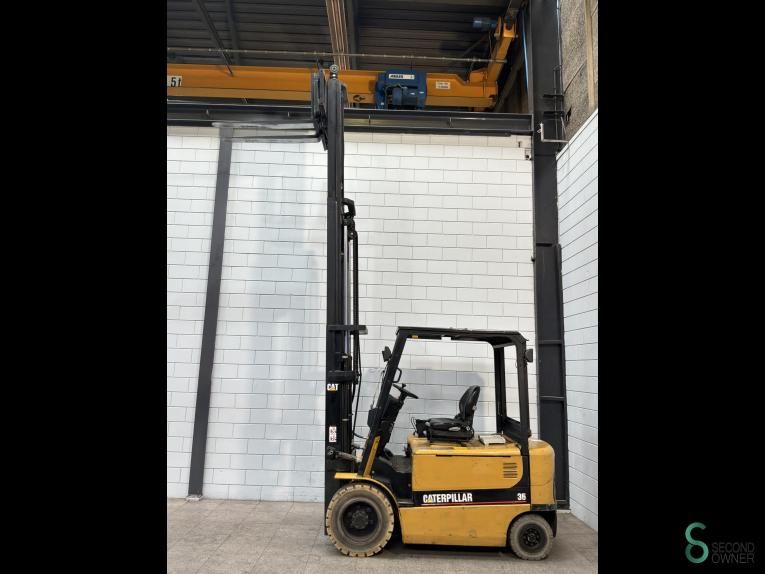 Forklifts Electric Caterpillar EP35K 2003 Triplex