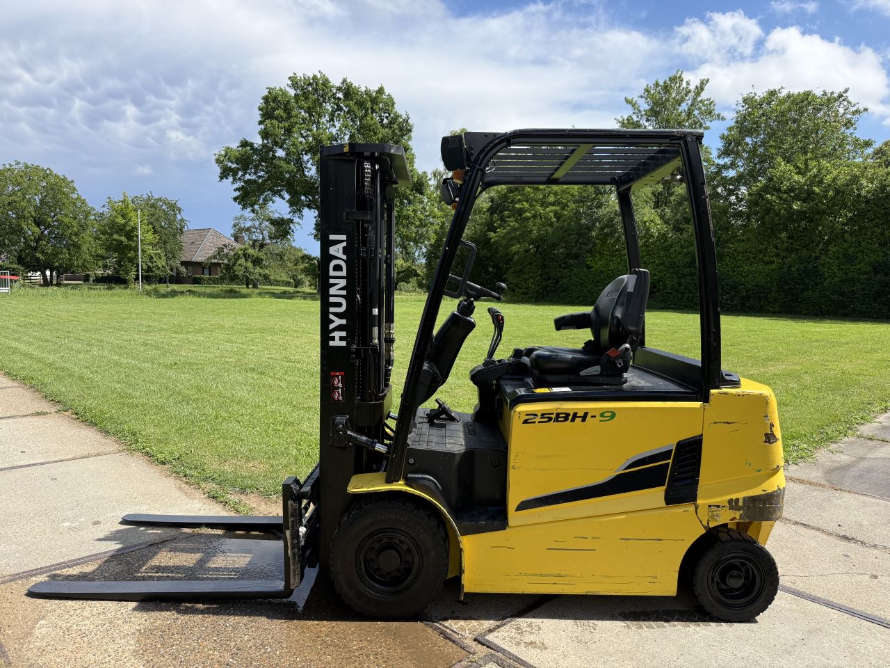 Hyundai 2500KG triplo Sideshift vorkversteller 3200uur