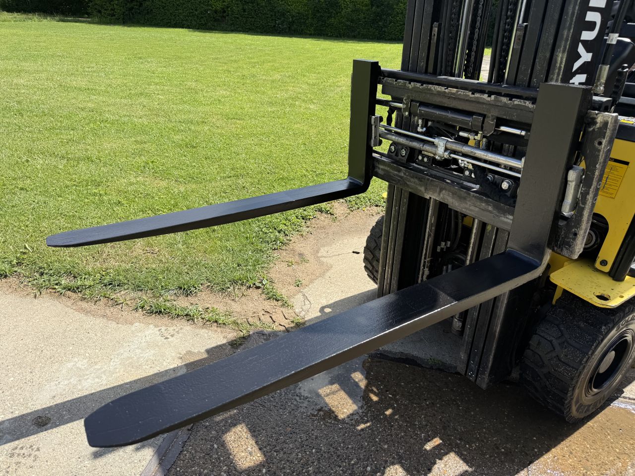 Hyundai 2500KG triplo Sideshift vorkversteller 3200uur