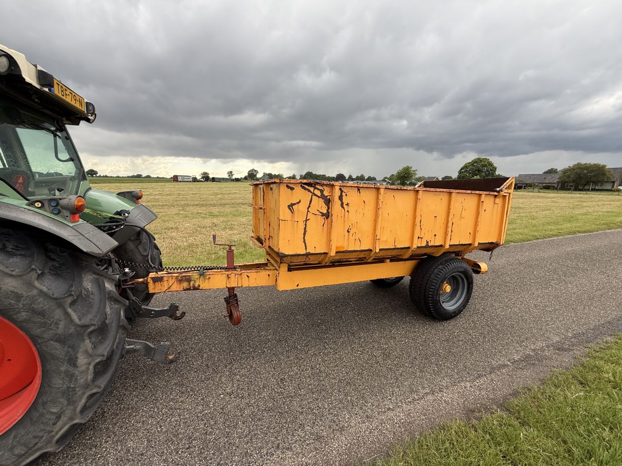Kieper, kipper. Kiepwagen, dumper, kiepkar