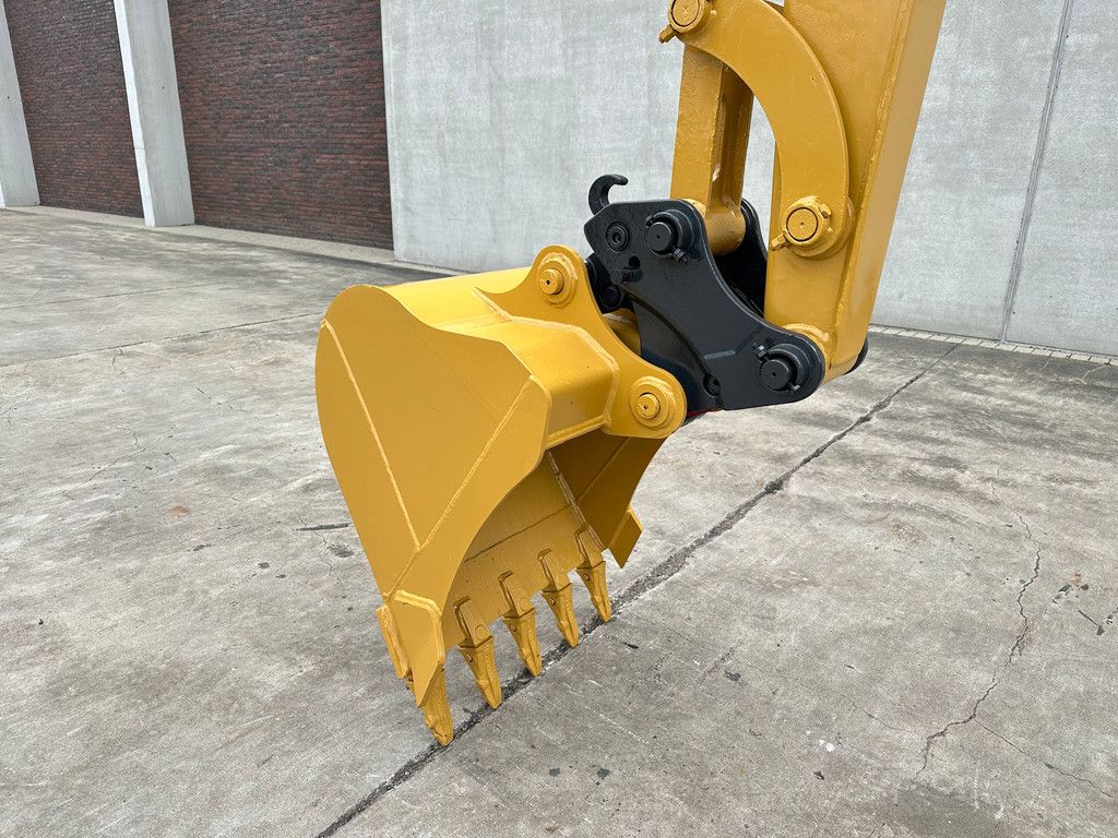 Caterpillar 305.5E2 Diesel-Minibagger 2018