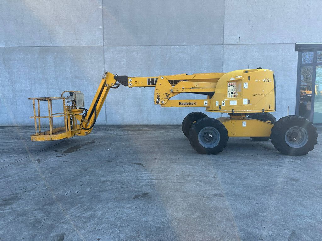 Gelenkteleskoparbeitsbühne Haulotte HA16PX 16m 2000