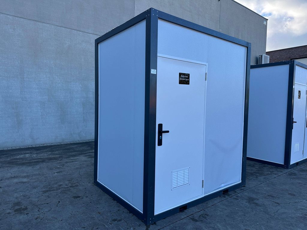Dubbele WC-cabine Nieuw