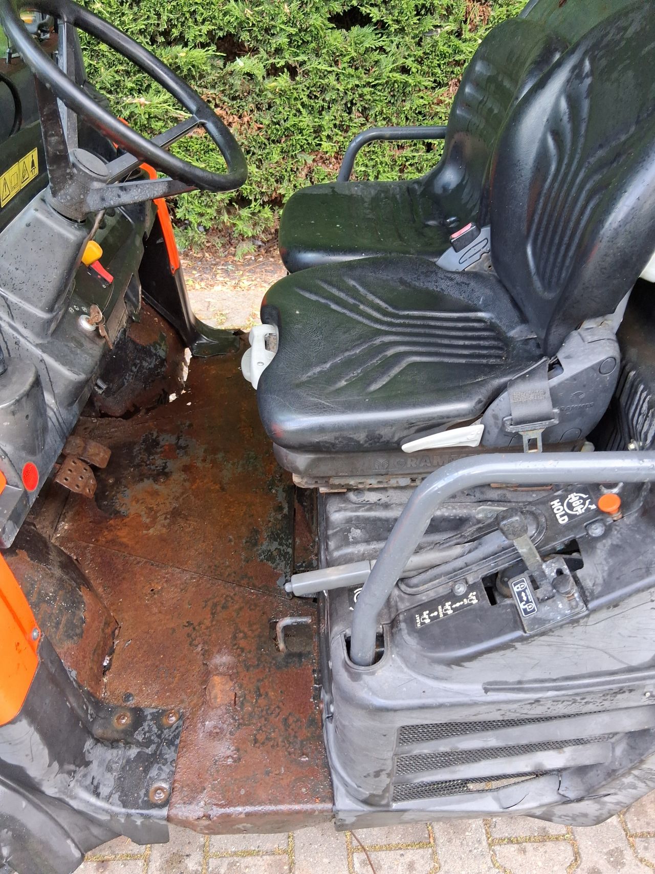 Kubota rtv900, met hydraulische fronthef en kieper