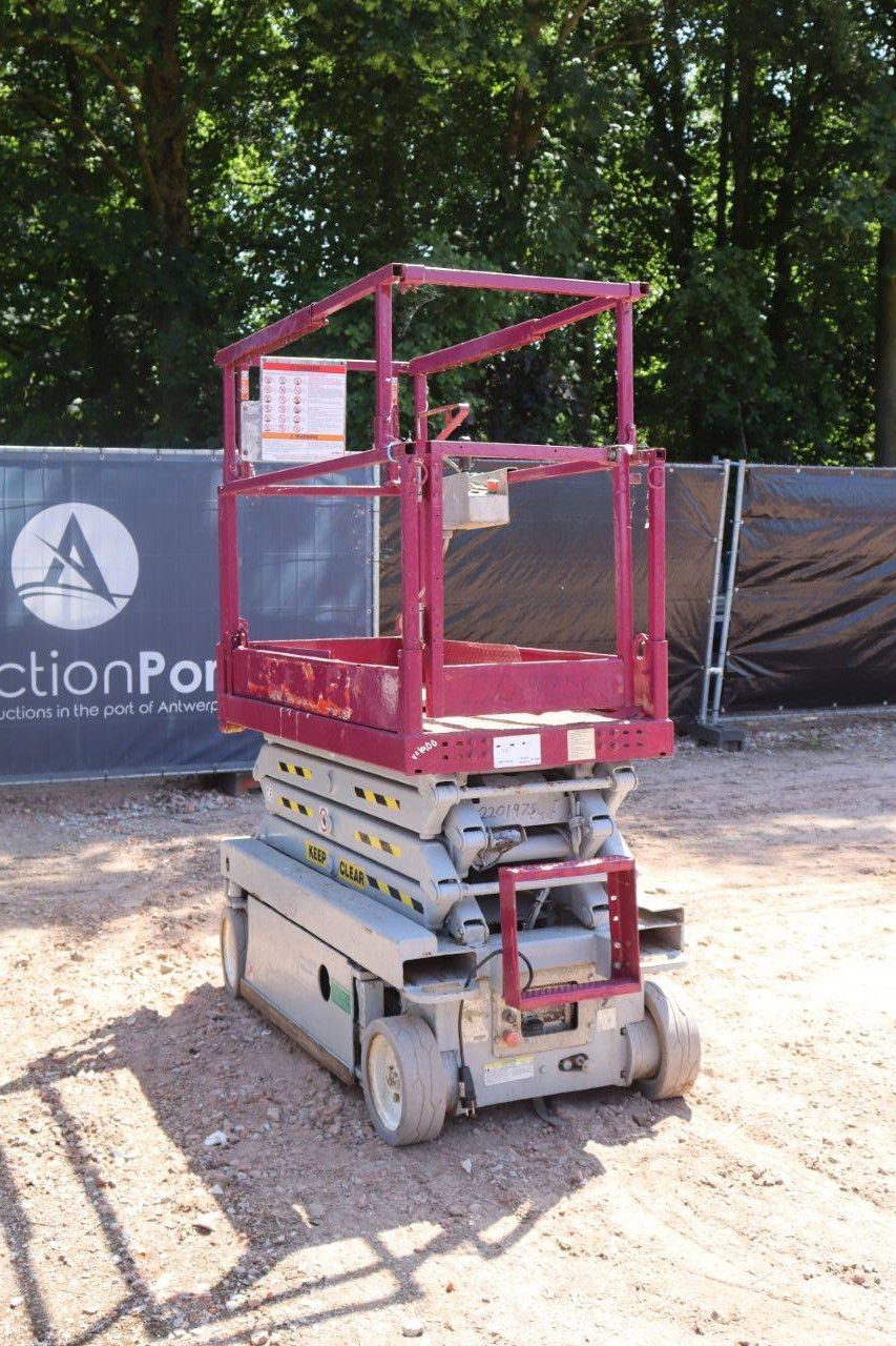 Schaarlift Skyjack SJIII-3219 Elektrisch 7.8m 2010