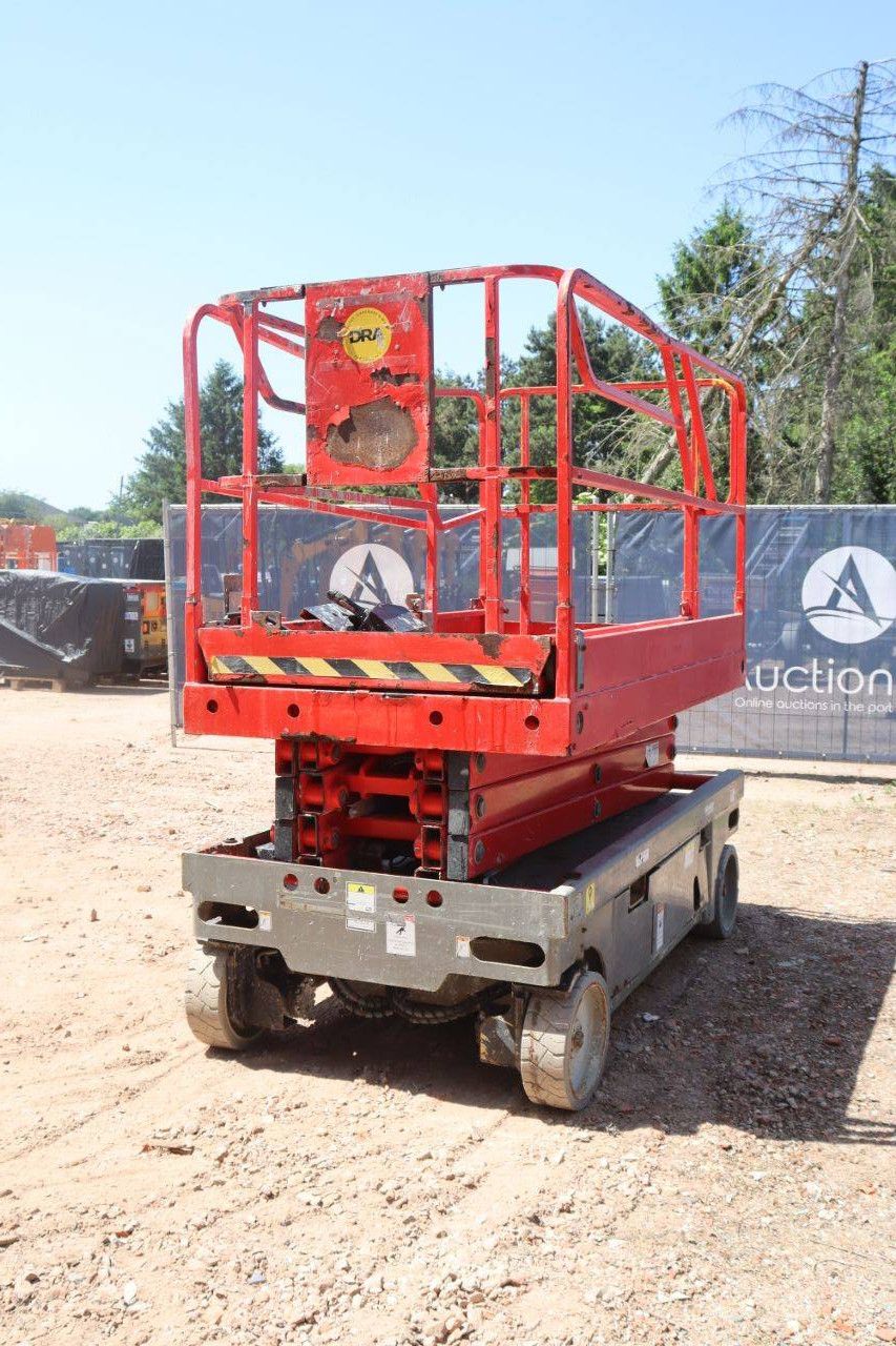 Scherenarbeitsbühne Haulotte COMPACT Electric 10m 2014