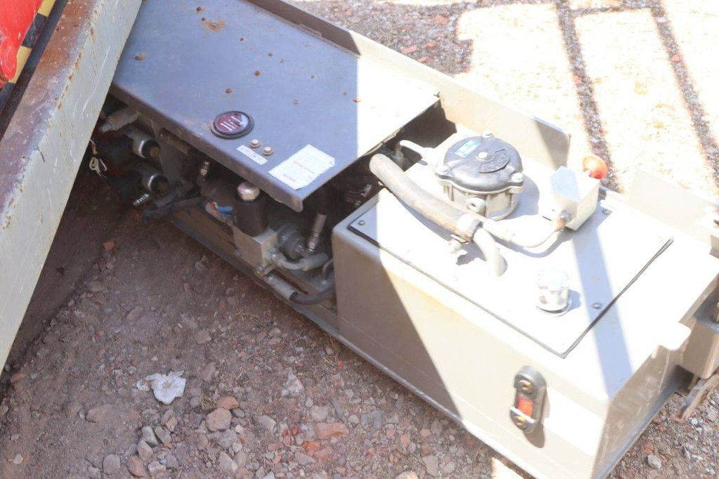 Skyjack SJ III-3220 Elektrische Scherenbühne 8 m 2013