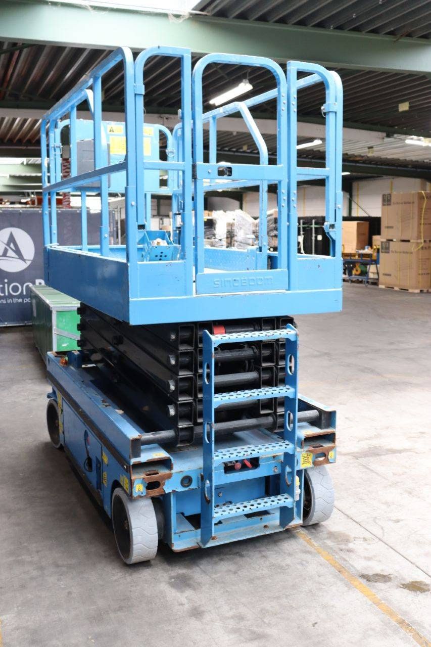 Scherenarbeitsbühne Sinoboom BS5262 elektrisch 15,8 m