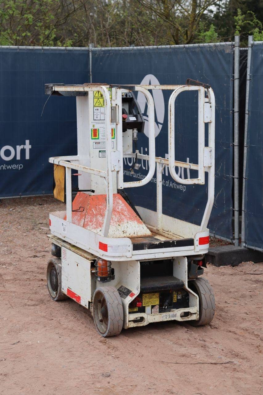 JLG 1230ES Elektrischer Mastlift 5,66 m 2014