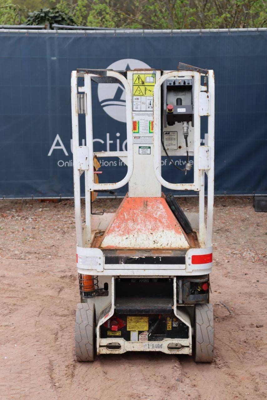 JLG 1230ES Elektrischer Mastlift 5,66 m 2014