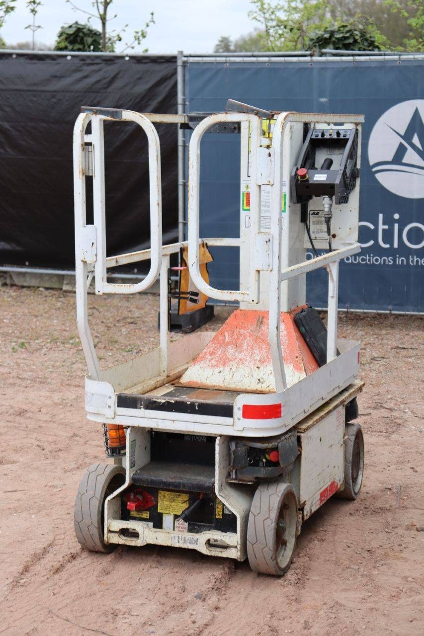 JLG 1230ES Elektrischer Mastlift 5,66 m 2014