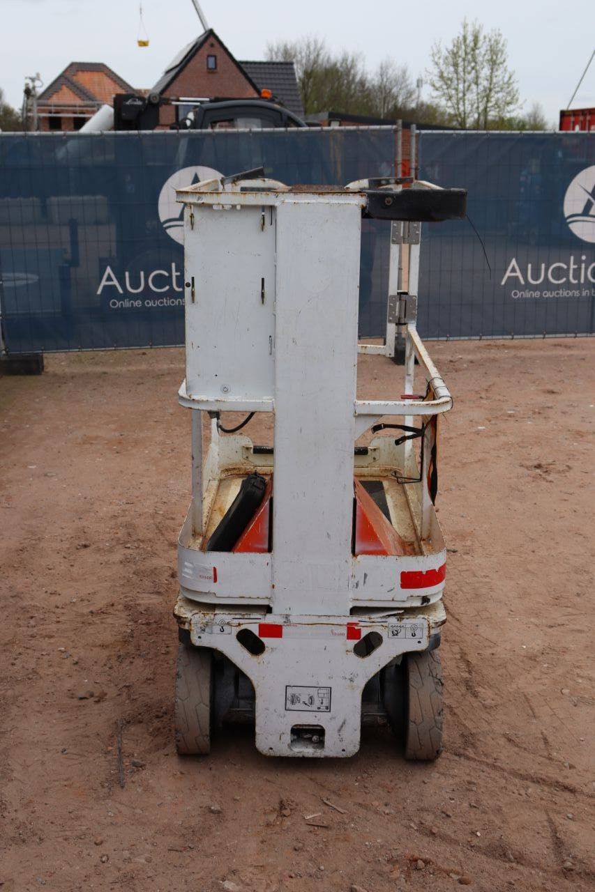 JLG 1230ES Elektrischer Mastlift 5,66 m 2014
