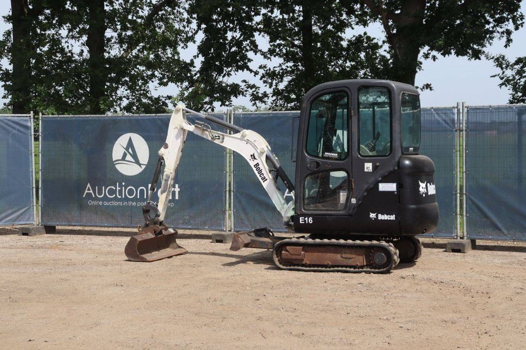 Mini excavator Bobcat E16 Diesel 10kW 2012
