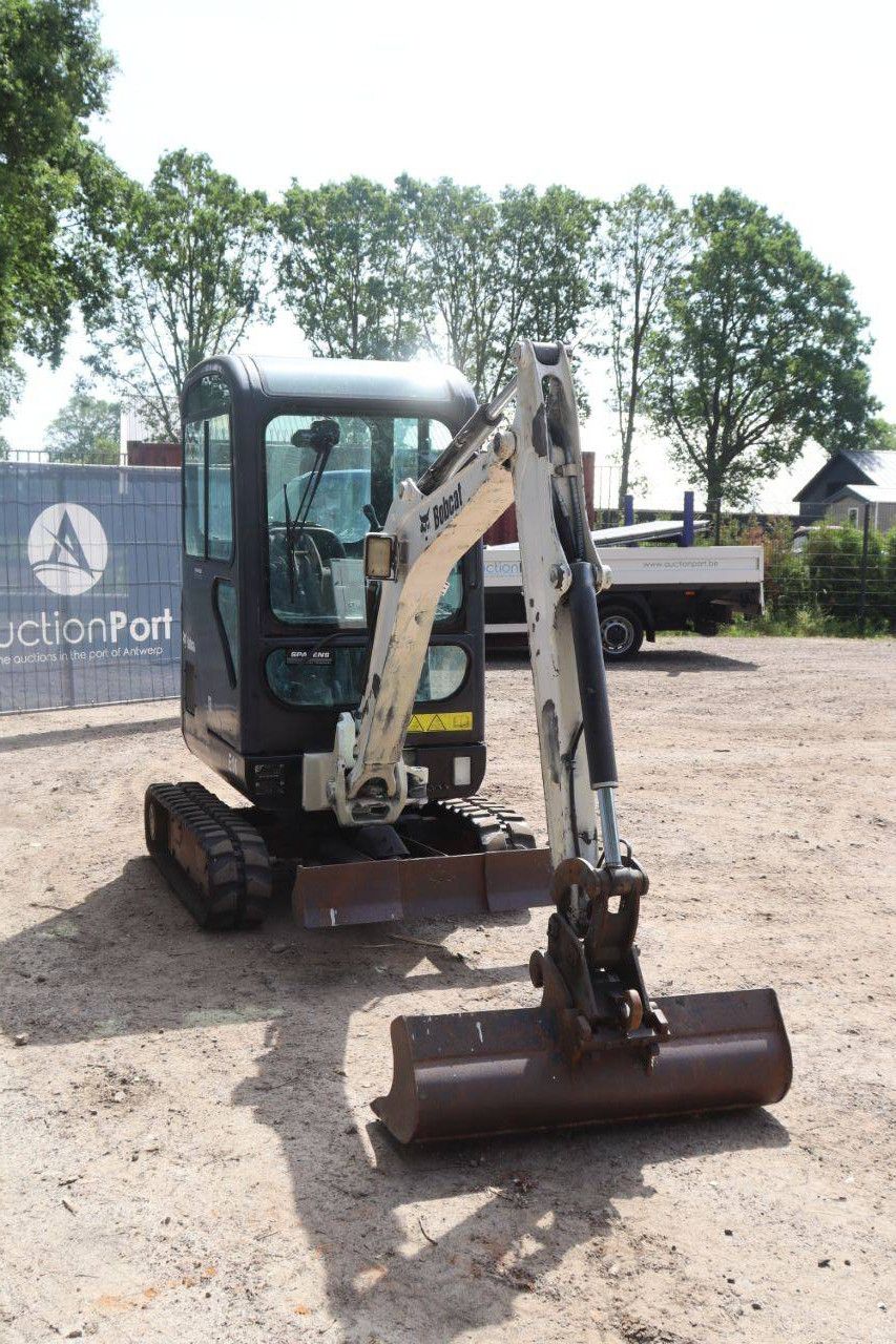 Mini excavator Bobcat E16 Diesel 10kW 2012
