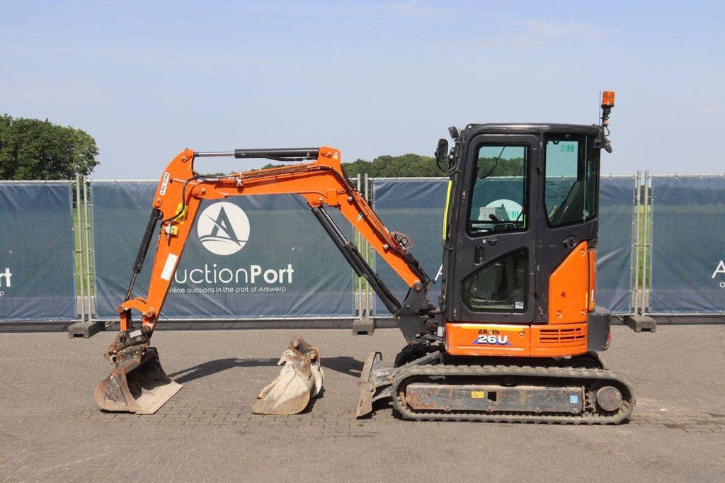 Raupenbagger Hitachi ZX26U-6 CLR Diesel