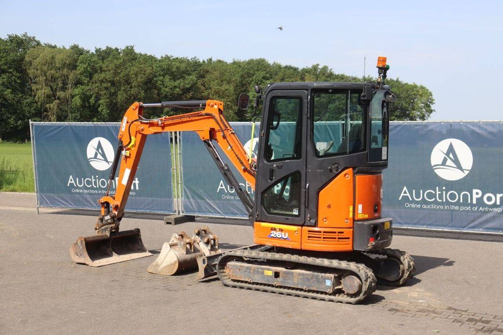 Raupenbagger Hitachi ZX26U-6 CLR Diesel