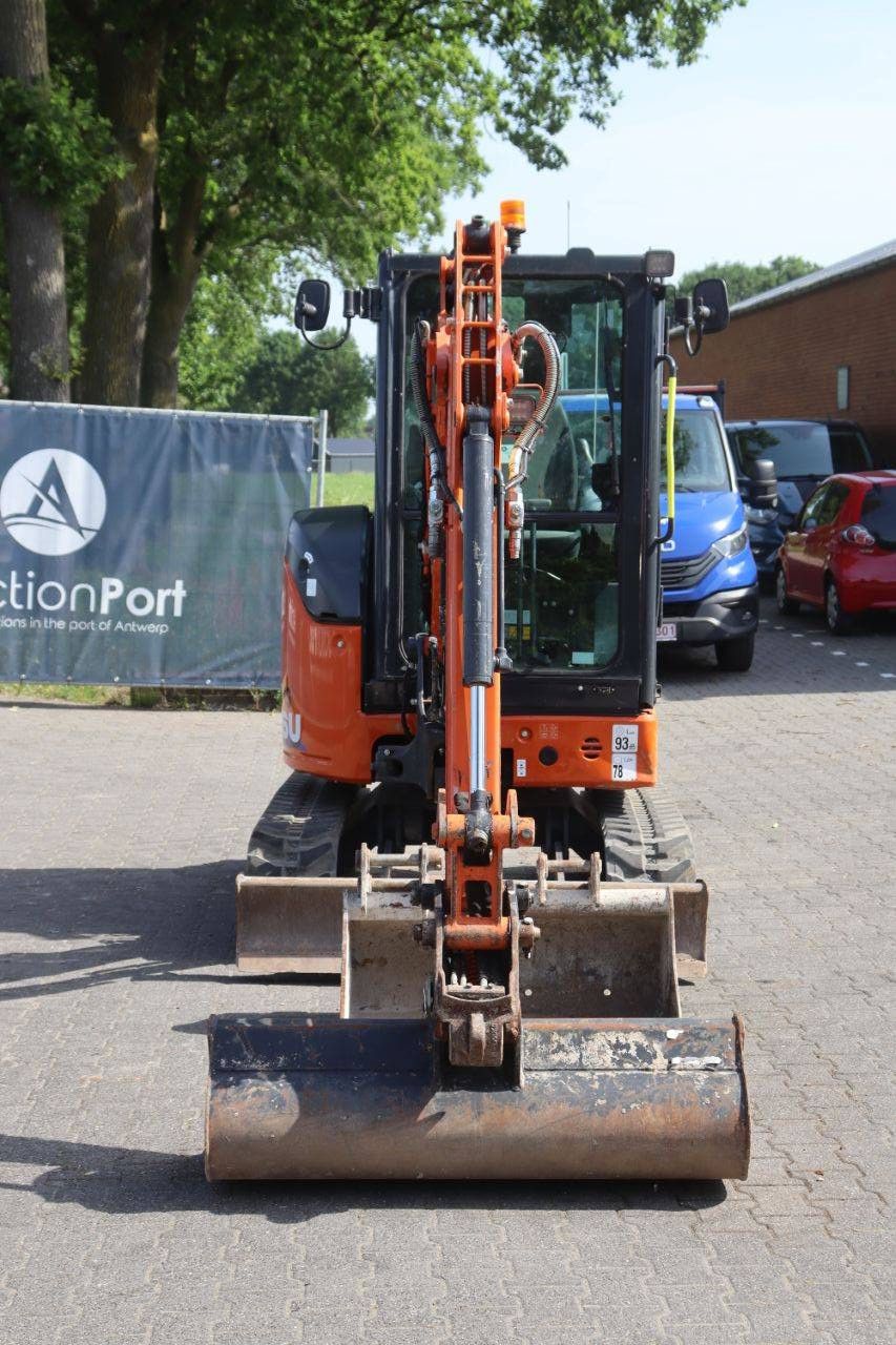 Raupenbagger Hitachi ZX26U-6 CLR Diesel