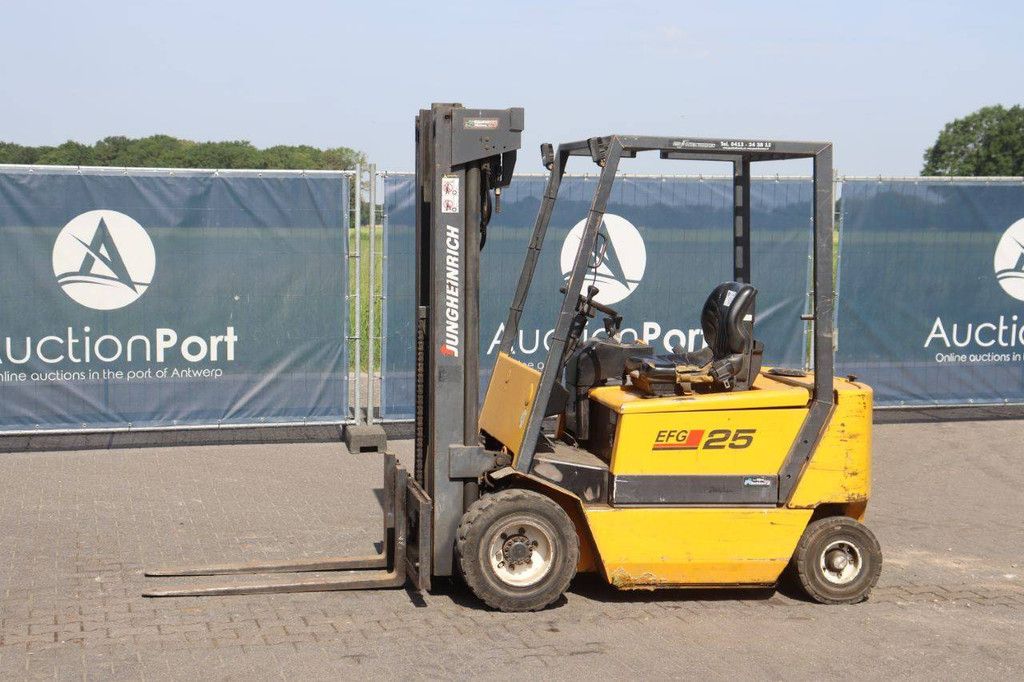 Gabelstapler Jungheinrich EFG 25 Elektro 2400kg 1999