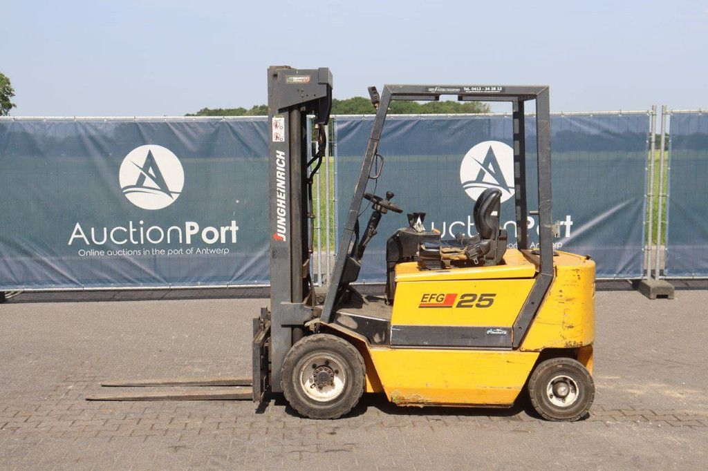 Gabelstapler Jungheinrich EFG 25 Elektro 2400kg 1999