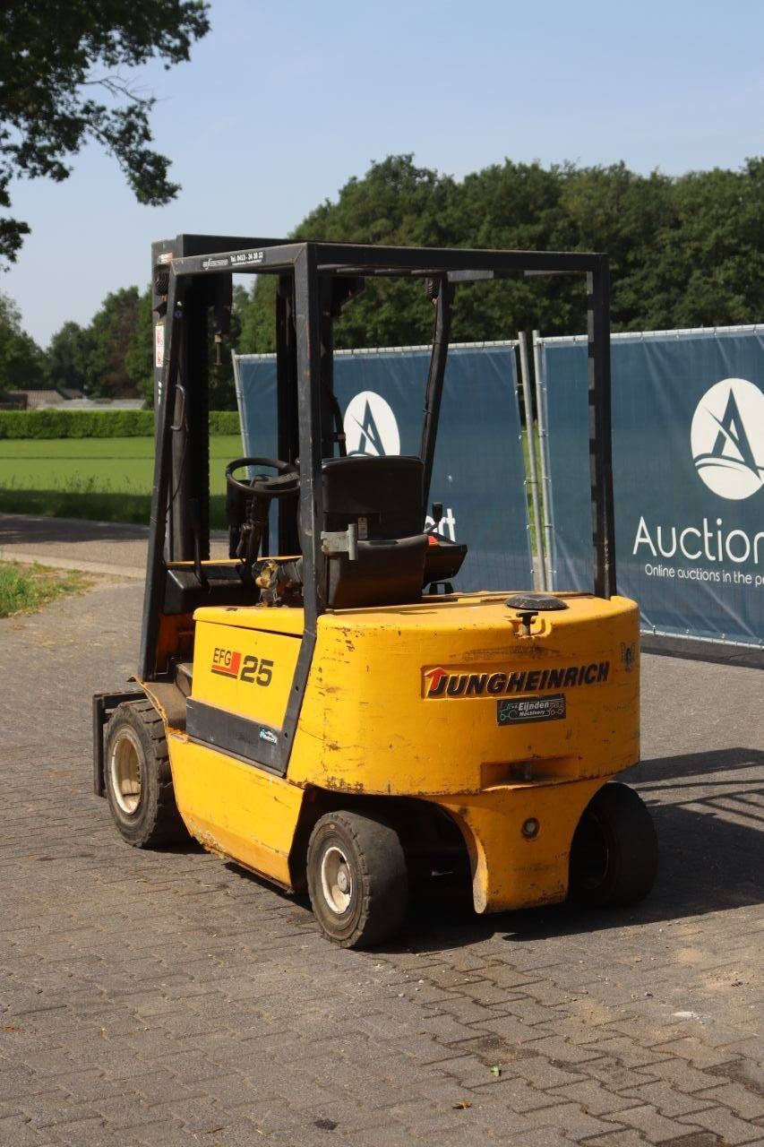 Gabelstapler Jungheinrich EFG 25 Elektro 2400kg 1999