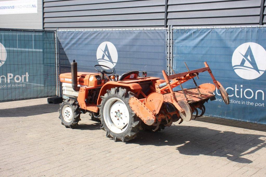 Kleintraktor Kubota ZB1600 Diesel 16 PS mit Grubber