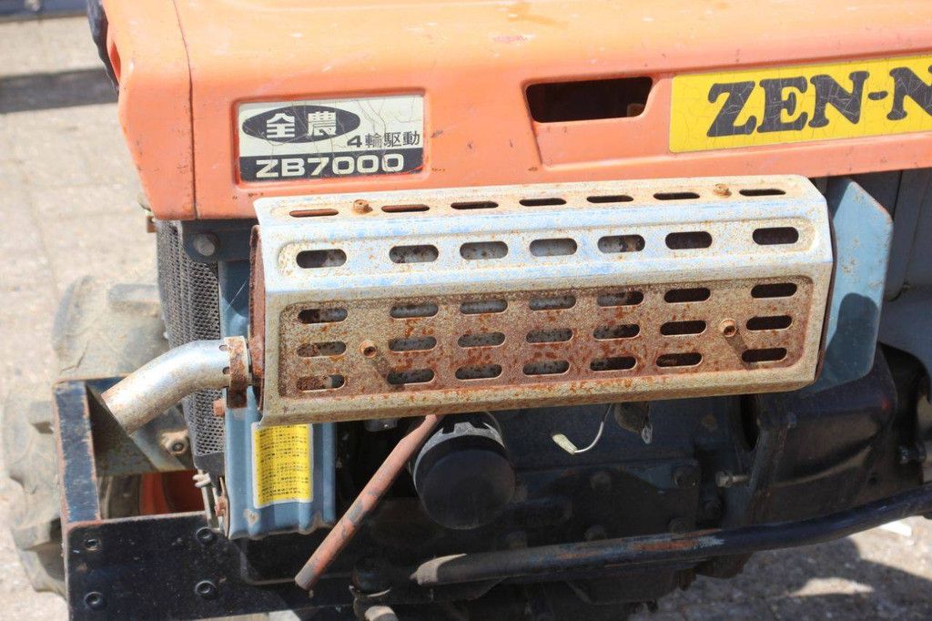 Kleintraktor Zen-noh ZB7000 Diesel 13 PS