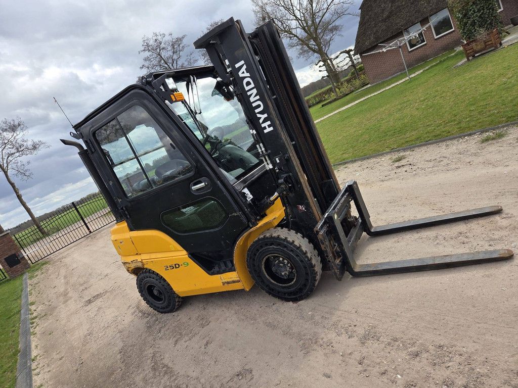Gabelstapler Hyundai 25D-9 Diesel 2500kg 3,3m 2019