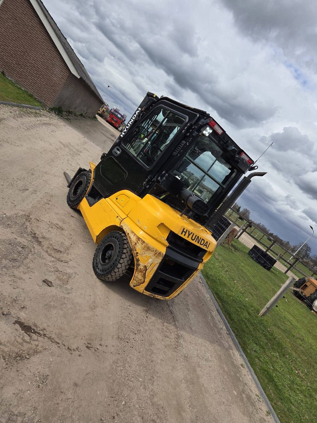 Gabelstapler Hyundai 25D-9 Diesel 2500kg 3,3m 2019