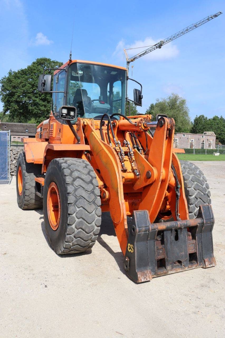 Doosan DL250 Diesel Wheel Loader 121kW 2011