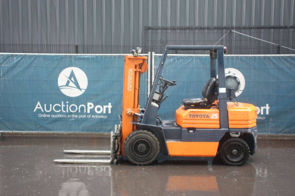 Gabelstapler Toyota 42 5FGF25 LPG 2500kg 5m 1993