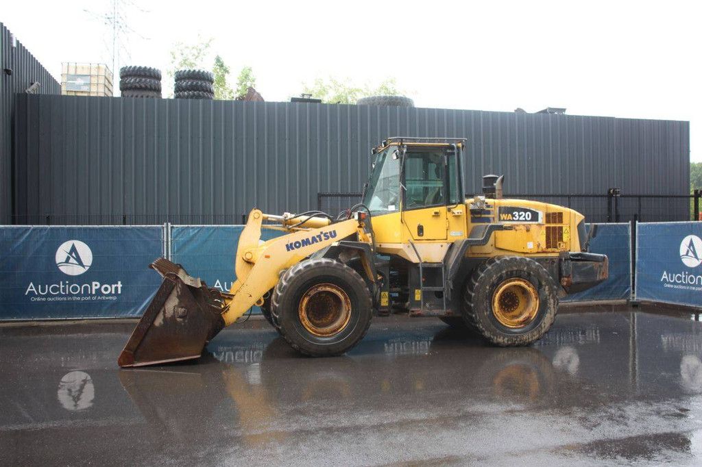 Wiellader Komatsu WA320-5H Diesel 124kW 2004
