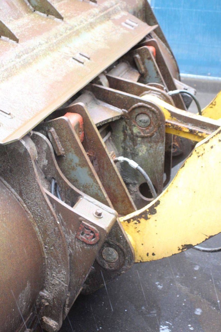Wiellader Komatsu WA320-5H Diesel 124kW 2004