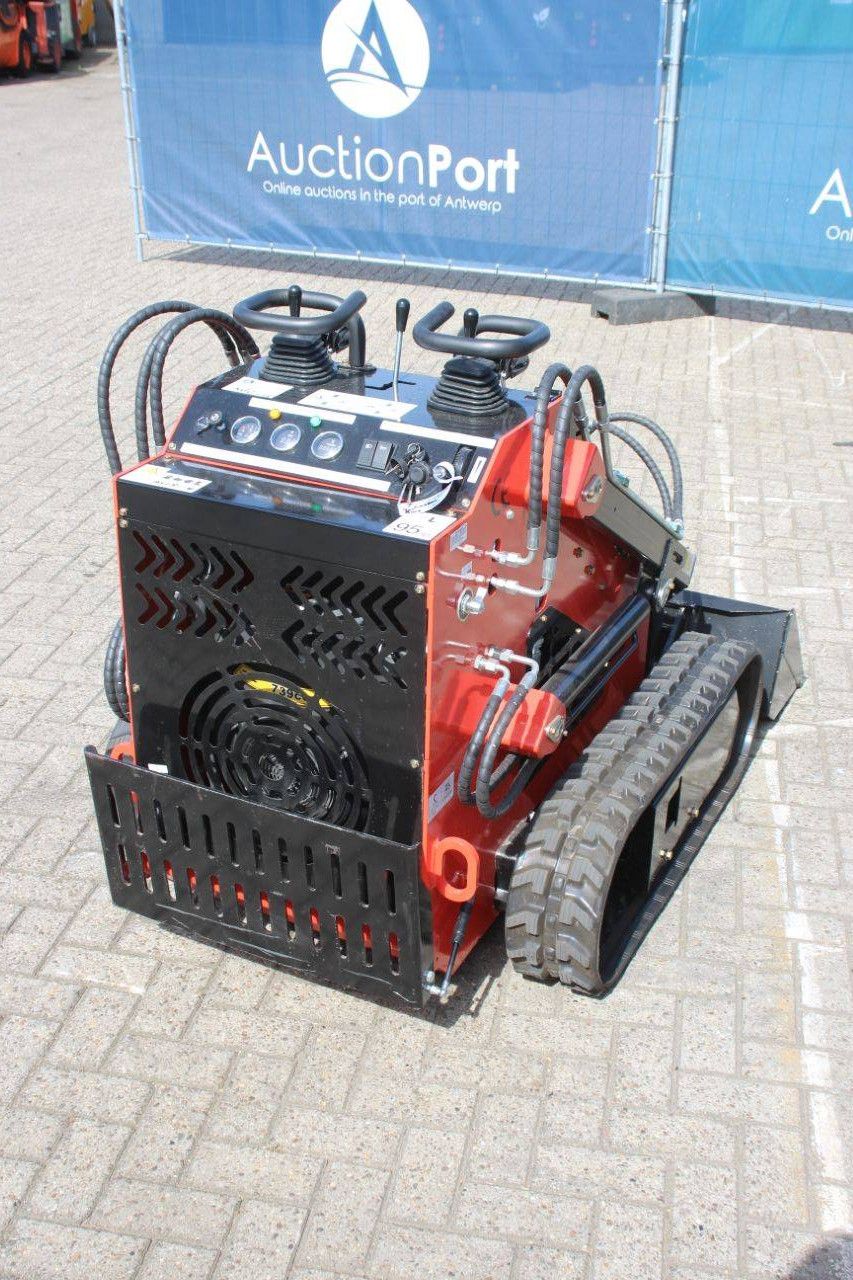 Kompaktlader SDLL10A, Benzin, 17,5 kW, Baujahr 2026, Neu